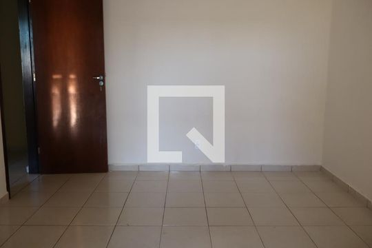 Quarto 1 de casa à venda com 2 quartos, 68m² em Cidade São Mateus, São Paulo