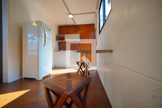 Sala/Cozinha de apartamento para alugar com 1 quarto, 35m² em Lagoa Pequena, Florianópolis