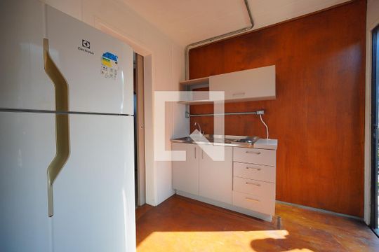 Sala/Cozinha de apartamento para alugar com 1 quarto, 35m² em Lagoa Pequena, Florianópolis