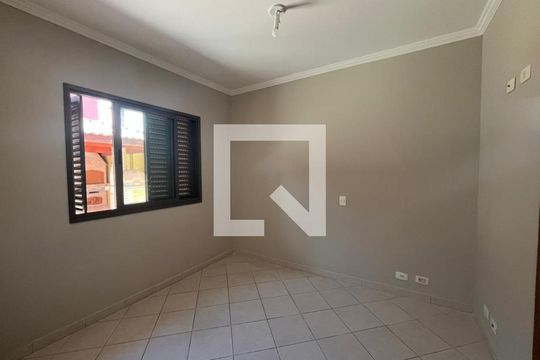 Suíte de casa de condomínio para alugar com 3 quartos, 293m² em Nova Higienópolis, Barueri