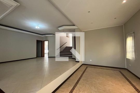 Sala de casa de condomínio para alugar com 3 quartos, 293m² em Nova Higienópolis, Barueri