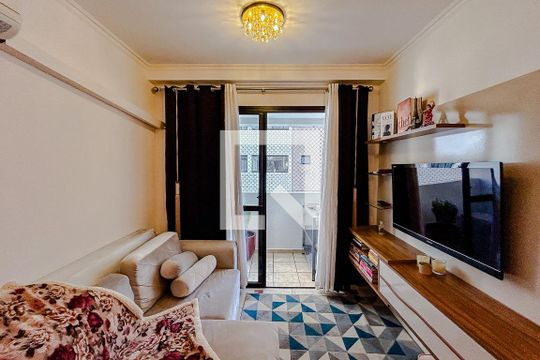 Sala de apartamento para alugar com 1 quarto, 65m² em Vila Bertioga, São Paulo