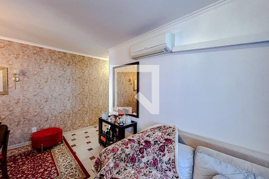 Sala de apartamento para alugar com 1 quarto, 65m² em Vila Bertioga, São Paulo