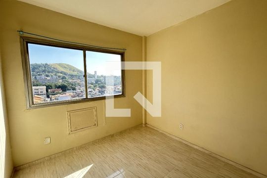 Quarto 1 de apartamento para alugar com 2 quartos, 68m² em Praça Seca, Rio de Janeiro