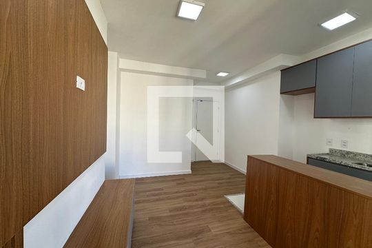 Sala de apartamento para alugar com 2 quartos, 50m² em Jardim Esperanca, Barueri