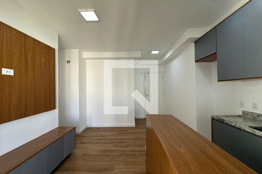 Sala de apartamento para alugar com 2 quartos, 50m² em Jardim Esperanca, Barueri