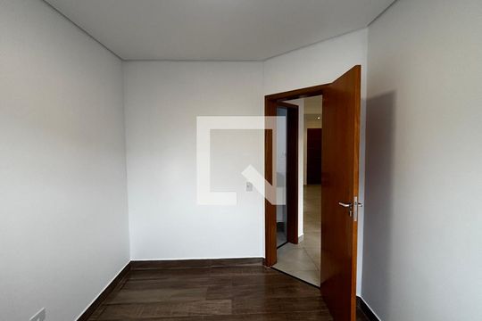 Quarto 1 de apartamento para alugar com 2 quartos, 48m² em Vila Alice, Santo André