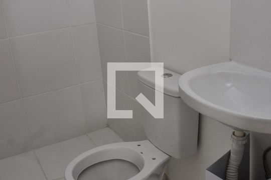 Kitnet / studio - Banheiro Social de apartamento para alugar com 1 quarto, 17m² em Vila Jaguara, São Paulo