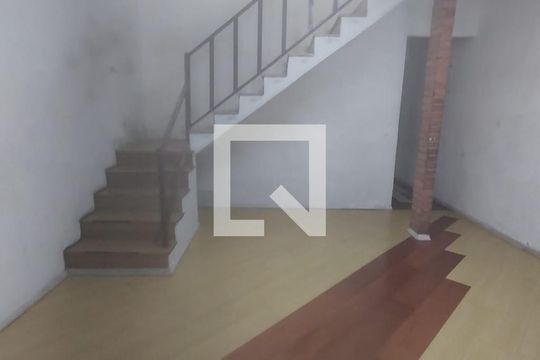 Sala de casa para alugar com 3 quartos, 150m² em Cidade Líder, São Paulo