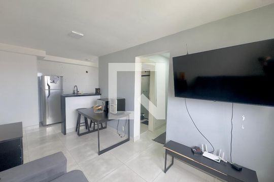 Sala de apartamento para alugar com 2 quartos, 45m² em Jardim Gracinda, Guarulhos