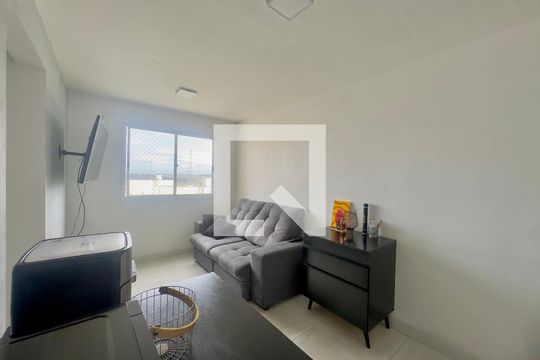 Sala de apartamento para alugar com 2 quartos, 45m² em Jardim Gracinda, Guarulhos