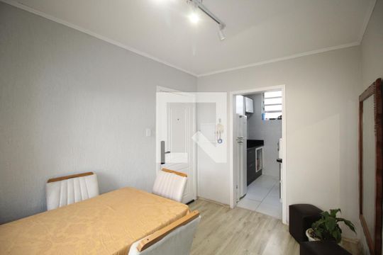 Sala de apartamento para alugar com 2 quartos, 44m² em Vila Ipiranga, Porto Alegre