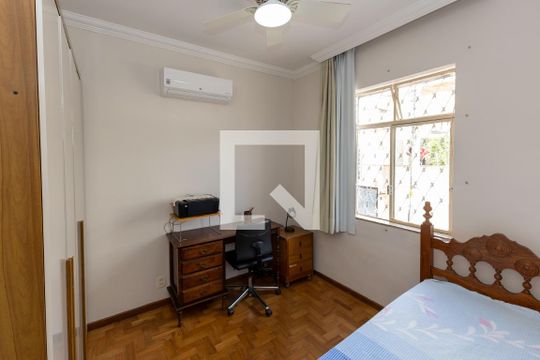 Quarto 1 de apartamento para alugar com 3 quartos, 99m² em Santo Antônio, Belo Horizonte