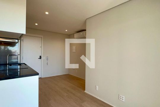 Sala de apartamento para alugar com 2 quartos, 48m² em Pinheiros, São Paulo