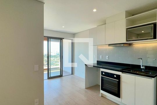 Sala de apartamento para alugar com 2 quartos, 48m² em Pinheiros, São Paulo