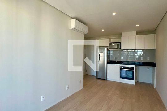 Sala de apartamento para alugar com 2 quartos, 58m² em Pinheiros, São Paulo