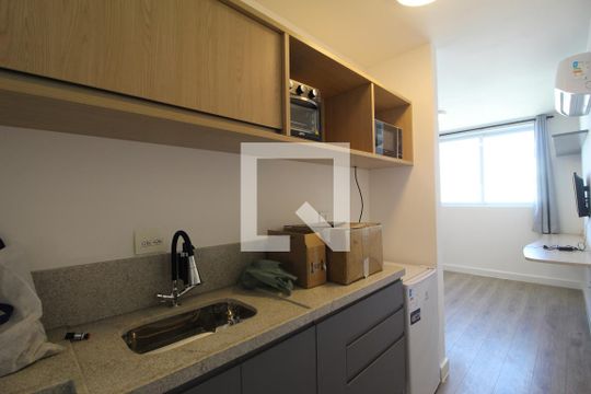 Studio de kitnet/studio para alugar com 1 quarto, 30m² em Barra Olímpica, Rio de Janeiro