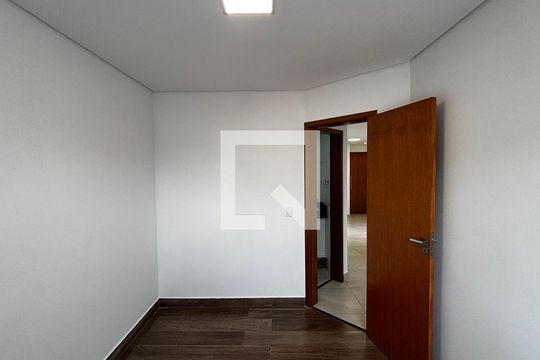 Quarto 1 de apartamento para alugar com 2 quartos, 85m² em Vila Alice, Santo André