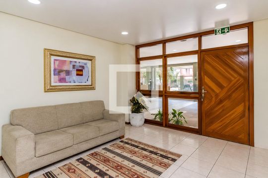 Sala de apartamento para alugar com 2 quartos, 76m² em Petrópolis, Porto Alegre