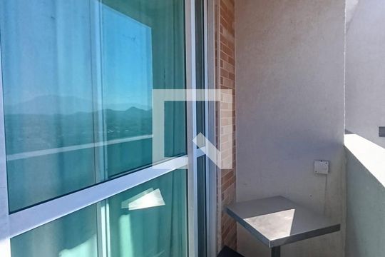 Sacada de apartamento para alugar com 1 quarto, 49m² em Centro, Nova Iguaçu