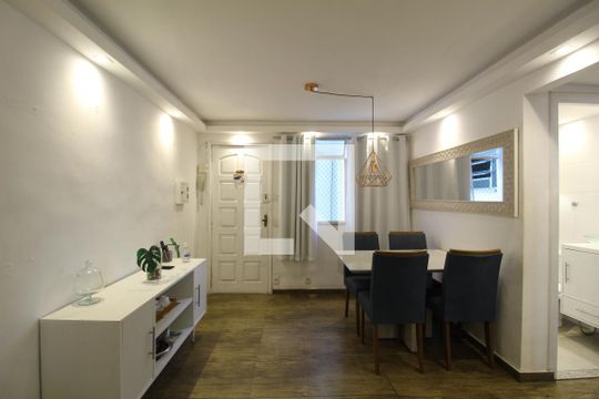 Sala de apartamento à venda com 1 quarto, 350m² em Taquara, Rio de Janeiro
