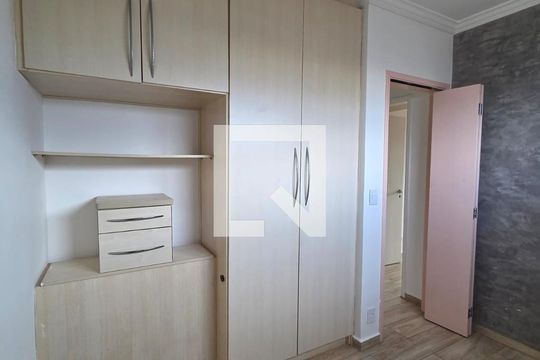 Quarto de apartamento para alugar com 3 quartos, 105m² em Oswaldo Cruz, São Caetano do Sul