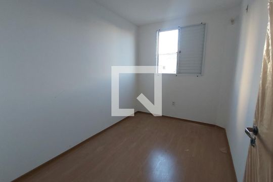Quarto de apartamento à venda com 2 quartos, 52m² em Caiçaras, Belo Horizonte