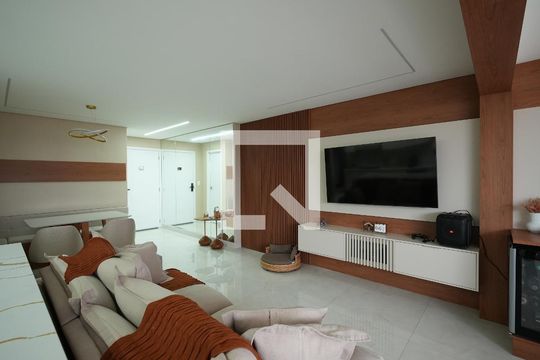 Sala de apartamento à venda com 3 quartos, 125m² em Vila Santa Teresa, Santo André