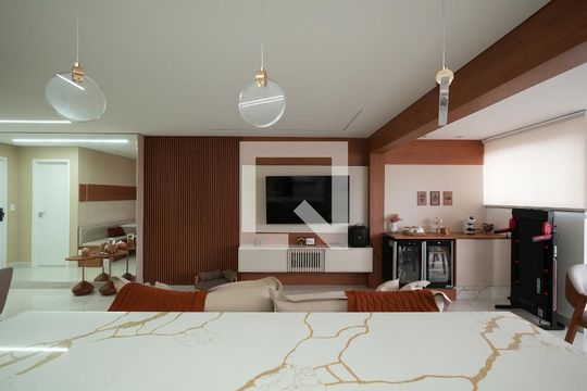 Sala de apartamento à venda com 3 quartos, 125m² em Vila Santa Teresa, Santo André