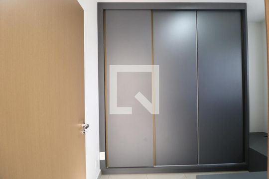 Quarto 1 de apartamento para alugar com 2 quartos, 54m² em Jaraguá, Uberlândia