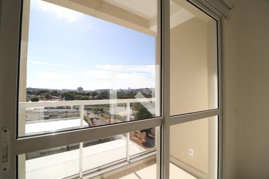 Apartamento para alugar com 2 quartos, 54m² em Jaraguá, Uberlândia