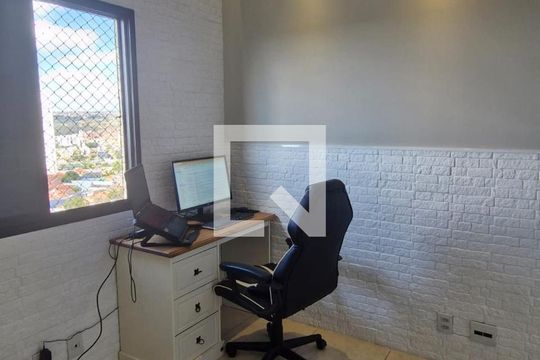 Quarto de apartamento à venda com 3 quartos, 84m² em Vila Olivo, Valinhos