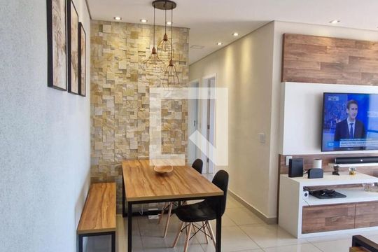 Sala de apartamento à venda com 3 quartos, 84m² em Vila Olivo, Valinhos
