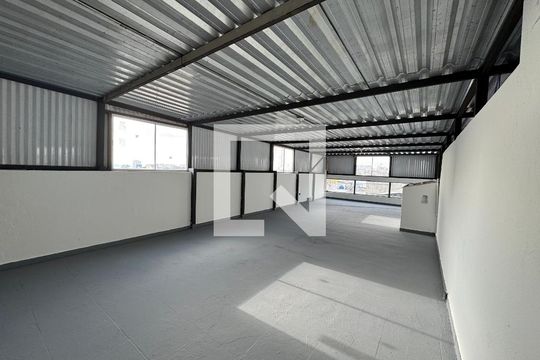 Varanda de casa para alugar com 2 quartos, 140m² em Bussocaba, Osasco