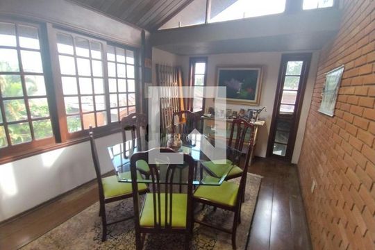 Casa para alugar com 4 quartos, 430m² em Vila Brandina, Campinas