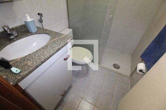 Banheiro de apartamento para alugar com 2 quartos, 80m² em Jardim das Industrias, São José dos Campos