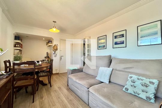 Sala de apartamento à venda com 2 quartos, 69m² em Vila Alexandria, São Paulo