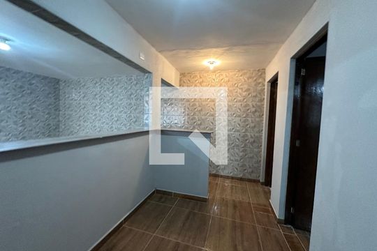Sala/Cozinha de casa para alugar com 2 quartos, 70m² em Jardim Iracema, Barueri