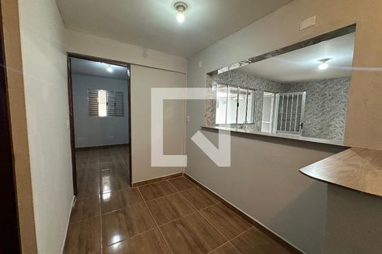 Sala/Cozinha de casa para alugar com 2 quartos, 70m² em Jardim Iracema, Barueri