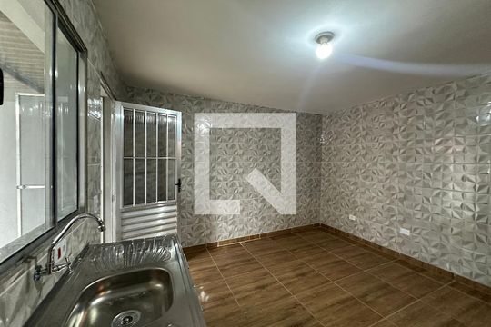 Casa para alugar com 2 quartos, 70m² em Jardim Iracema, Barueri