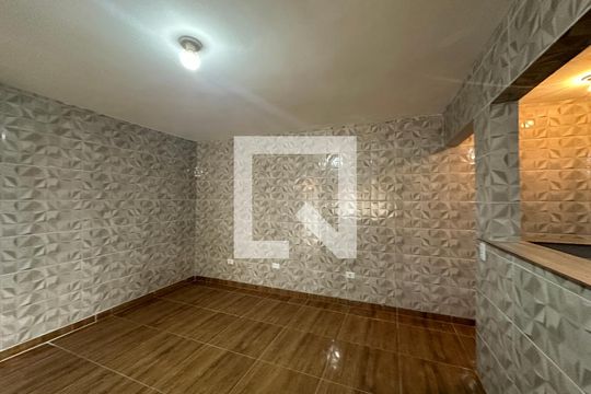 Sala/Cozinha de casa para alugar com 2 quartos, 70m² em Jardim Iracema, Barueri