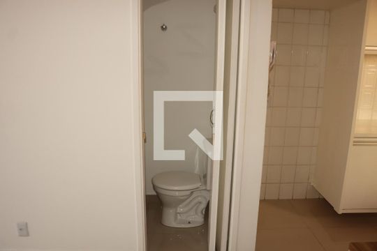 Casa de Condomínio para alugar com 2 quartos, 89m² em Jardim Barbacena, Cotia