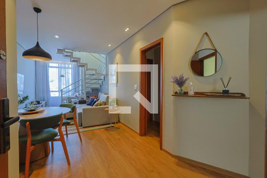 Apartamento à venda com 3 quartos, 177m² em Santa Efigênia, Belo Horizonte