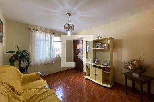 Apartamento à venda com 4 quartos, 90m² em Bairro da Glória, Contagem