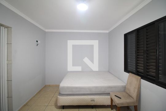 Quarto 1 de casa para alugar com 3 quartos, 330m² em Lauzane Paulista, São Paulo