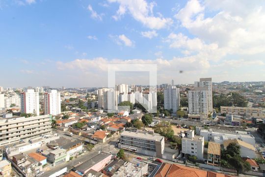 Sala / Cozinha - Varanda de apartamento para alugar com 2 quartos, 28m² em Vila Santana, São Paulo