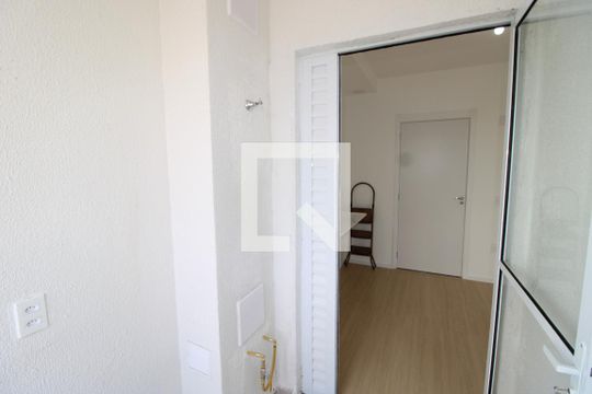 Sala / Cozinha - Varanda de apartamento para alugar com 2 quartos, 28m² em Vila Santana, São Paulo