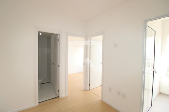 Sala / Cozinha de apartamento para alugar com 2 quartos, 28m² em Vila Santana, São Paulo