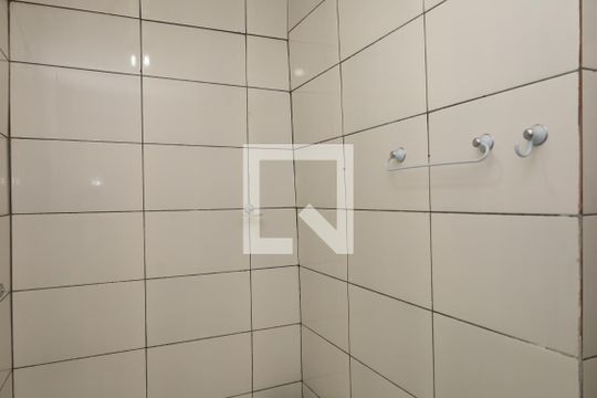Banheiro de casa para alugar com 1 quarto, 30m² em Cidade Tiradentes, São Paulo