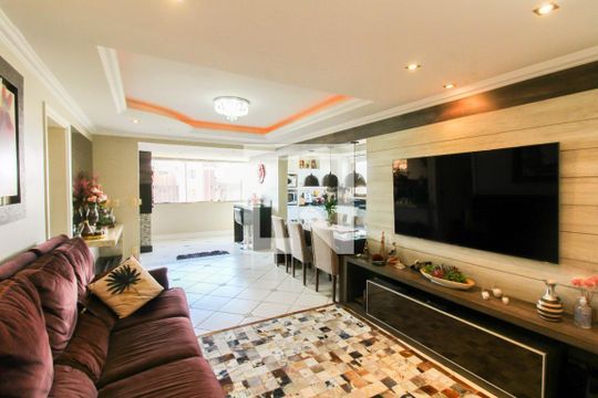 Apartamento para alugar com 4 quartos, 155m² em Marechal Rondon, Canoas